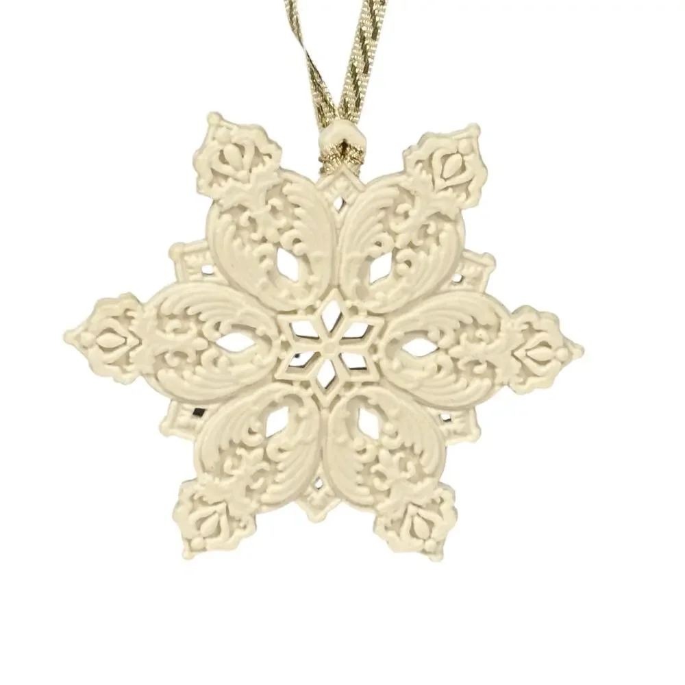 Wedgwood Snowflake Ornament White Jasper 2-25001-1003 with Box